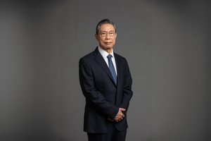 Lessons From My Father: Zhong Nanshan on the Pursuit of Medical Truth